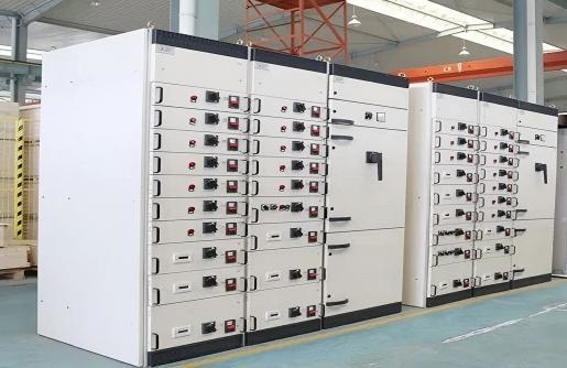 สวิตช์เกียร์แรงดันต่ำกระแสสูงสุด 4000A พร้อมมาตรฐาน IEC61439-2 และขนาดตู้ 600x800x2200