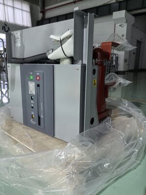 DC 125V ปิดและเปิด กระชับกําลังปฏิบัติการ กระชับกําลังสูง เครื่องตัดวงจรระบายว่างด้วยความเร็วปิด 0.766 M ต่อวินาที การป้องกันวงจร